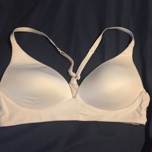 VIctorias secret lightly lined bra